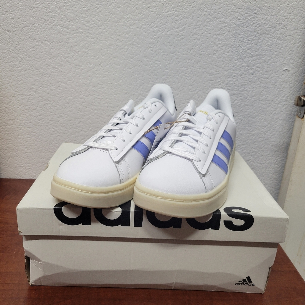Adidas Women's Grand Court Alpha Sneakers Blue And White 8 NWT